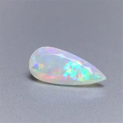 Ethiopian opal cabochon 6.70ct, Ethiopia