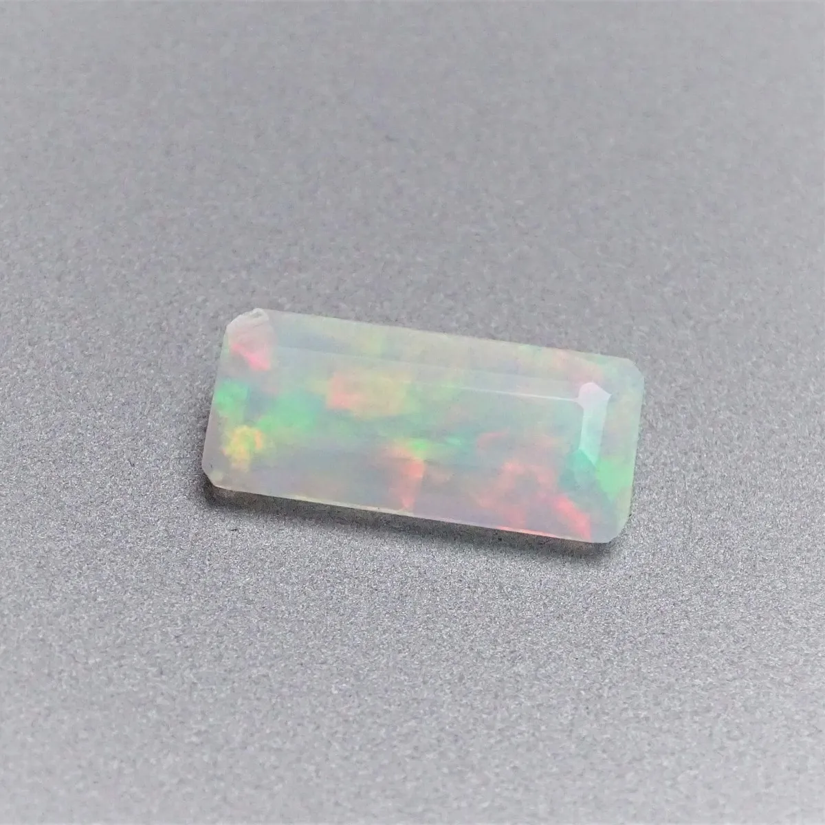 Äthiopischer Opal Cabochon 4,25ct, Äthiopien