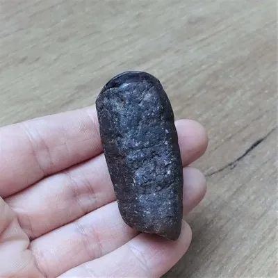 Saphir mit Rubinrohkristall 57,5 ​​g, Indien