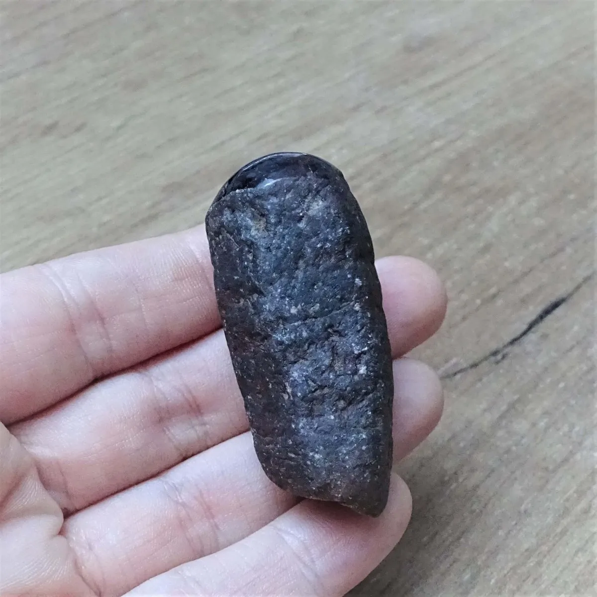 Sapphire with ruby raw crystal 57.5g, India