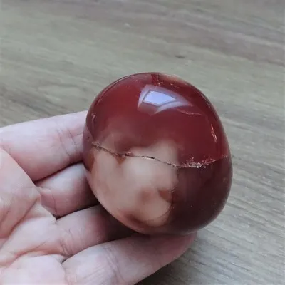 Polished carnelian 151g, Madagascar