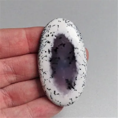 Dendritický opál (merlinit) kabošon 14,2g, Madagaskar