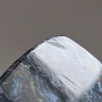 Pietersit poliertes natürliches Mineral 98,3g, Namibia