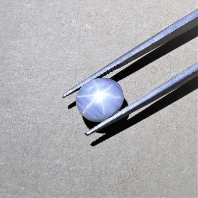 Natural star sapphire - 7.06ct with certificate, Sri Lanka