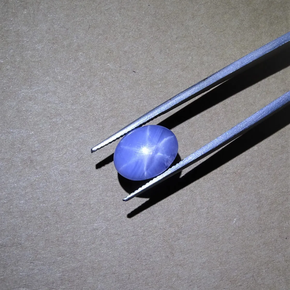 Natural star sapphire - 9.24ct with certificate, Sri Lanka