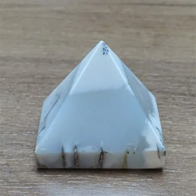 Dendritický opál (merlinit) pyramida 122g, Madagaskar