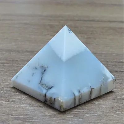 Dendritický opál (merlinit) pyramida 122g, Madagaskar