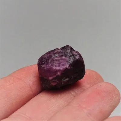 Ruby corundum raw 45ct, Mali