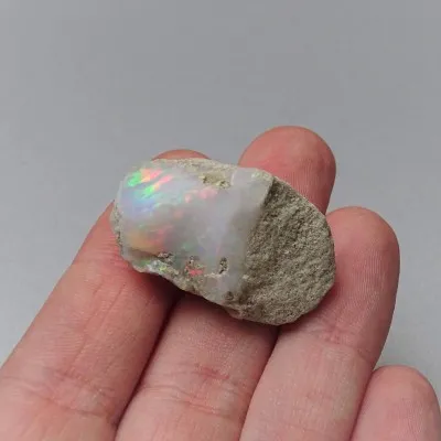 Etiopský opál přírodní 5,8g, Etiopie
