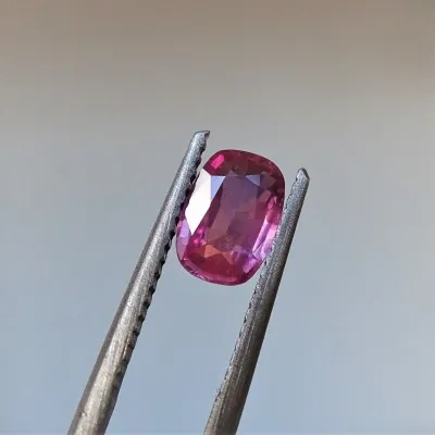 PADPARADSCHA Sapphire - 0.92 ct Sri Lanka GIA certificate (unheated)