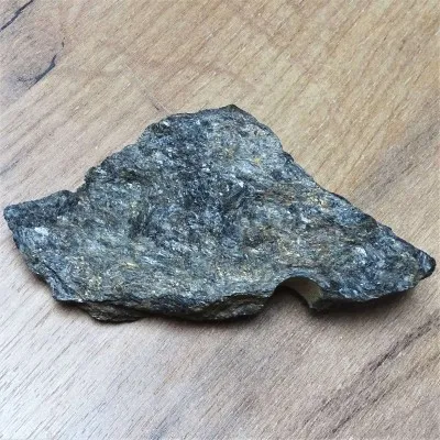 Nuummite raw mineral 338g, Greenland
