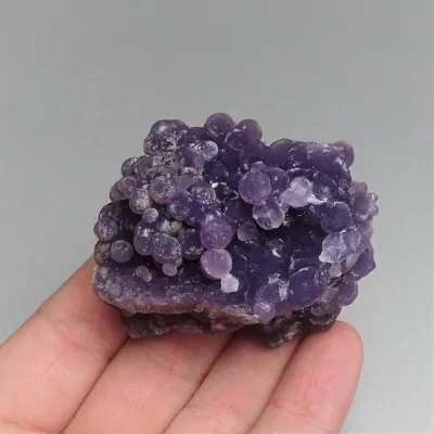 Hroznový chalcedon 71g, Indonésie