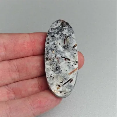 Astrofylit kabošon přírodní neleštěný minerál 15,7g, Rusko