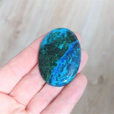 Quantum quattro mineral cabochon 19,7g, Namibia