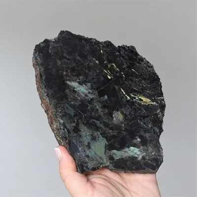 Nuummite polished 564g, Greenland, unique rare collection piece