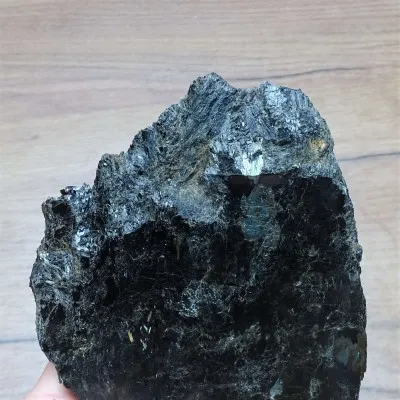 Nuummite polished 564g, Greenland, unique rare collection piece
