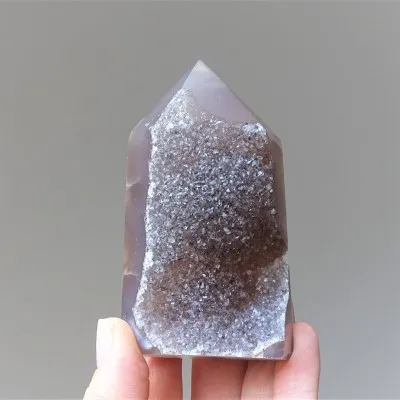 Polished natural agate with crystals 176g, Brazil