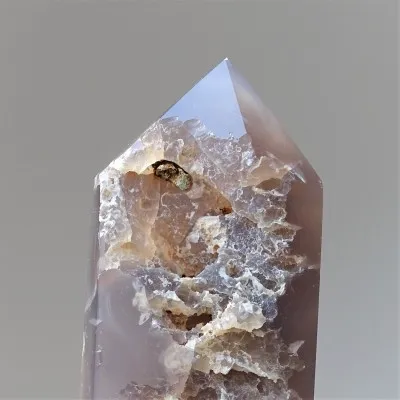Polished natural agate with crystals 176g, Brazil