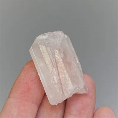Danburit přírodní krystal 16,9g, Mexiko