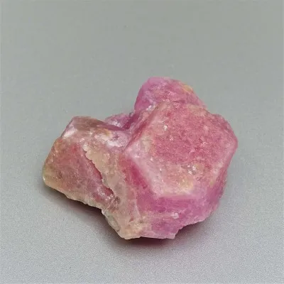 Natural raw ruby 72.6g, Macedonia