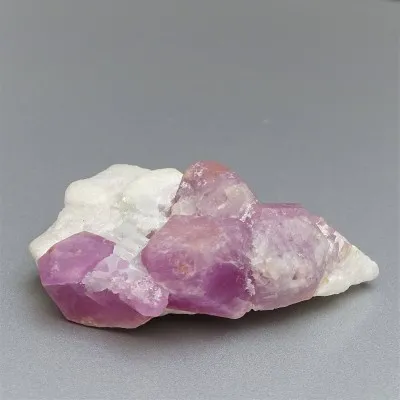 Natural raw ruby 86.7g, Macedonia