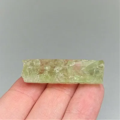 Heliodor přírodní krystal 10g, Brazílie