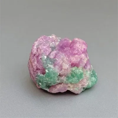 Natural raw ruby 68.5g, Macedonia