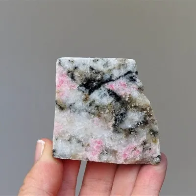 Tugtupit polished 60,4g, Greenland