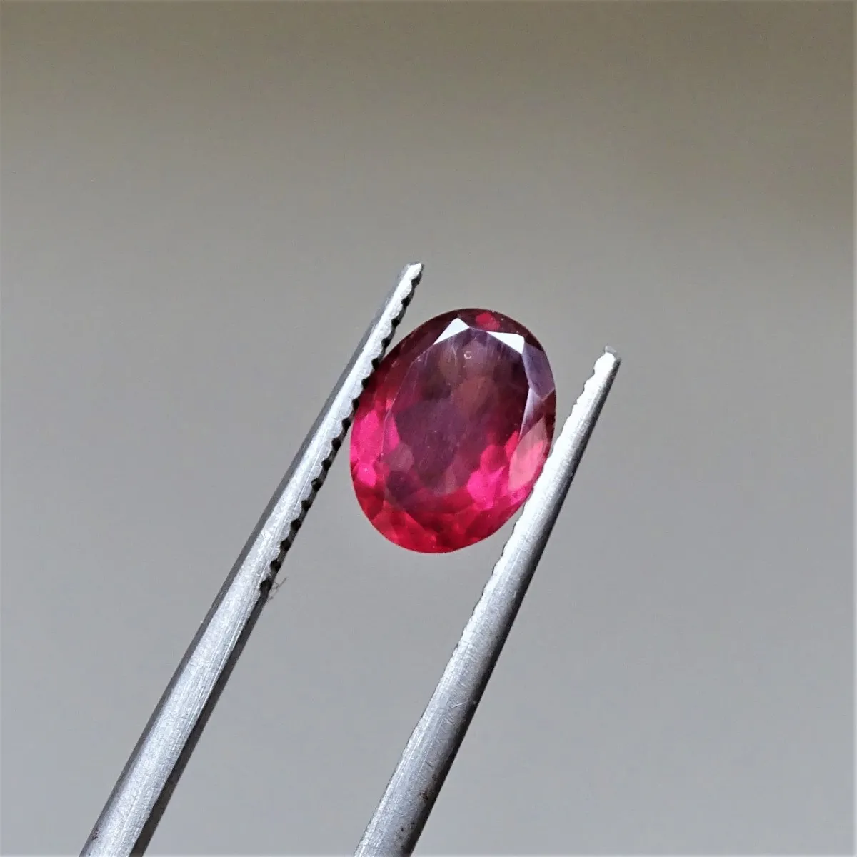 Granát - RHODOLIT - 1,77 ct