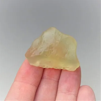 Libyan glass natural tektite 14.8g, Libya