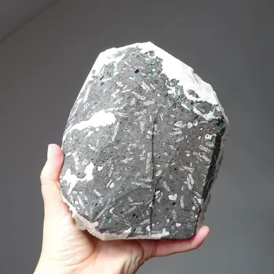 Apophyllite green, stilbite 2032g, India