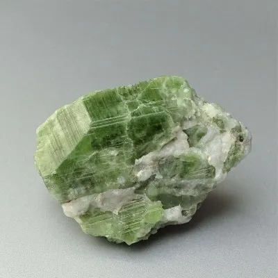 Diopside natural green crystal 116.2g, Afghanistan