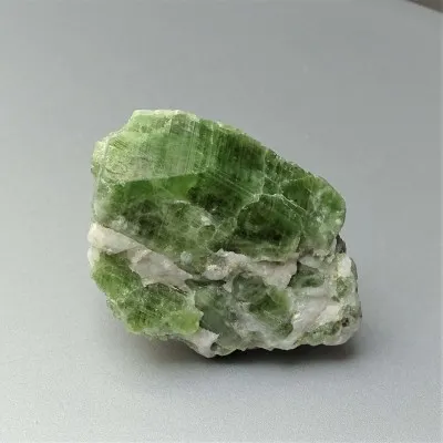 Diopside natural green crystal 116.2g, Afghanistan