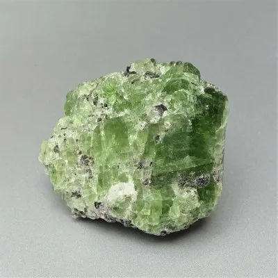 Diopside natural green crystal 110.6g, Afghanistan