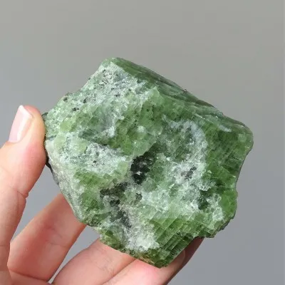 Diopside natural green crystal 311g, Afghanistan