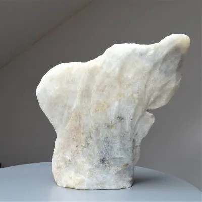 Rubín přírodní krystaly v mramoru 1055g, Vietnam