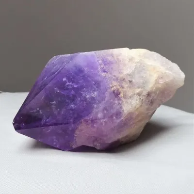 Natürlicher Amethystkristall mit Ametrin, elestial 1694g, Bolivien