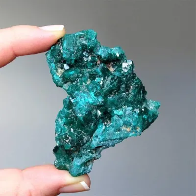 Dioptas natural crystals 68g, Congo