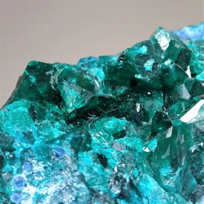Dioptas natural crystals in rock 1526g, Congo