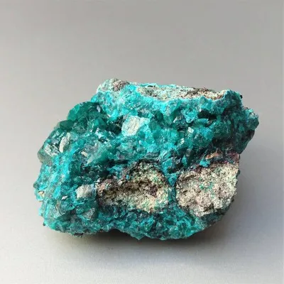 Dioptas natural crystals in rock 164g, Congo