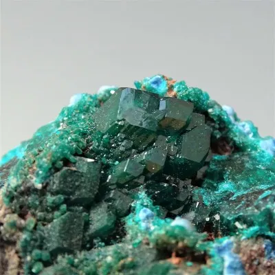 Dioptas natural crystals in rock 165g, Congo