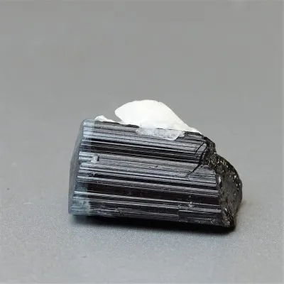 Tourmaline natural crystal 7.9g, Pakistan