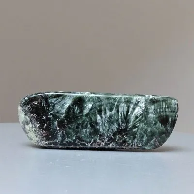 Serafinite polished plate 55g, Russia