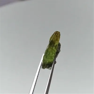 Titanit sphene krystal 1,5g, Afganistán