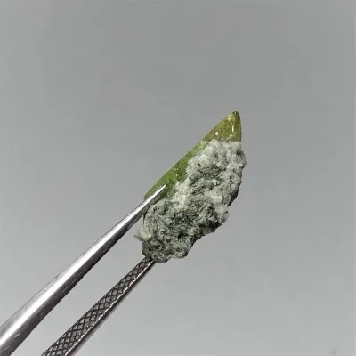 Titanit sphene krystal 1,5g, Afganistán