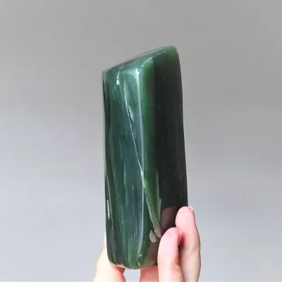 Nephrit Natürliche polierte 586g, Pakistan