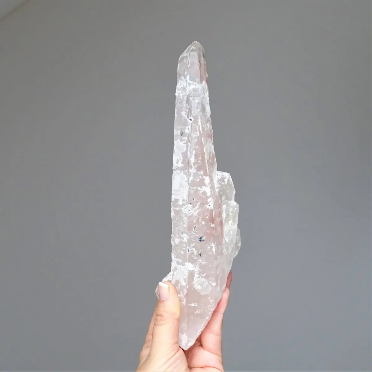 Přírodní vzácný červený krystal spekulární hematit 568g, Vnitřní Mongolsko