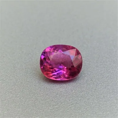 Turmalin natürlicher Rubellit 2,16ct, Brasilien