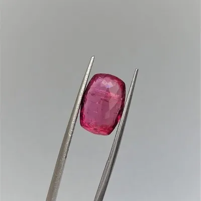 Tourmaline natural rubellite 5.84ct, Brazil