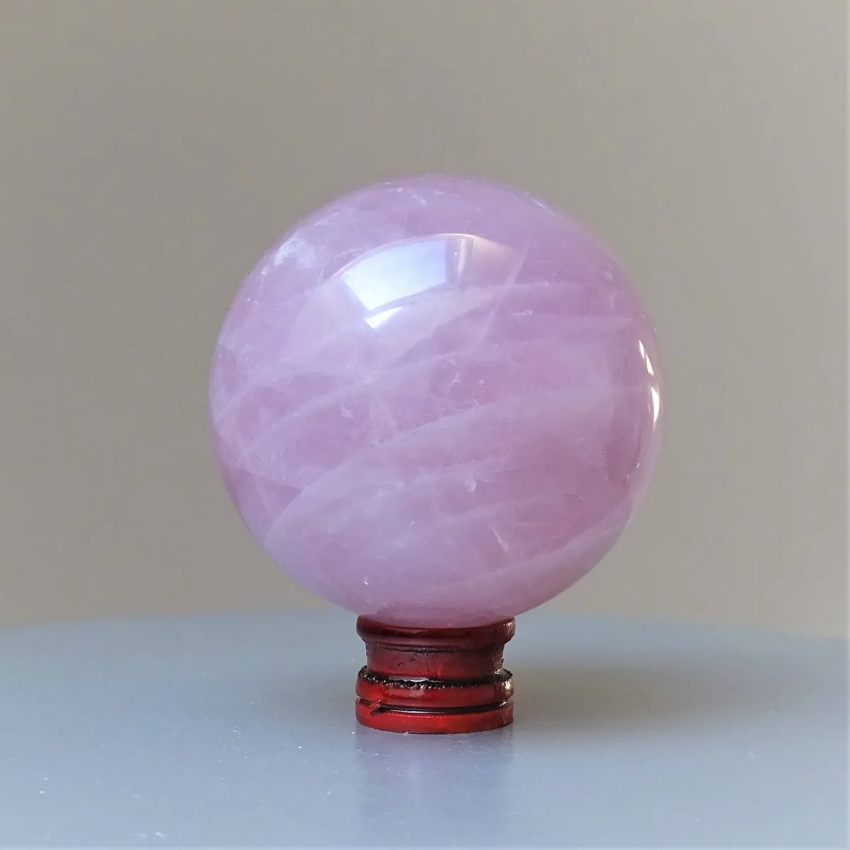 Růženín přírodní koule 566g, Brazílie